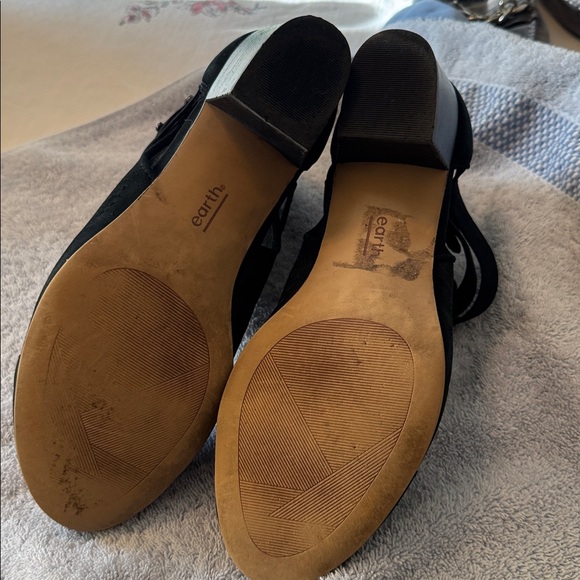 Origins Women's Leros Gaia Peep Toe Bootie - Picture 4 of 7